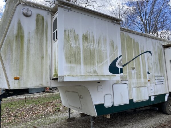 Camper RV before pressure washing